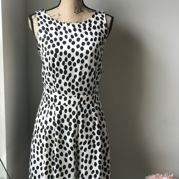 Ann Taylor Loft jumper. - Picture 2 of 8